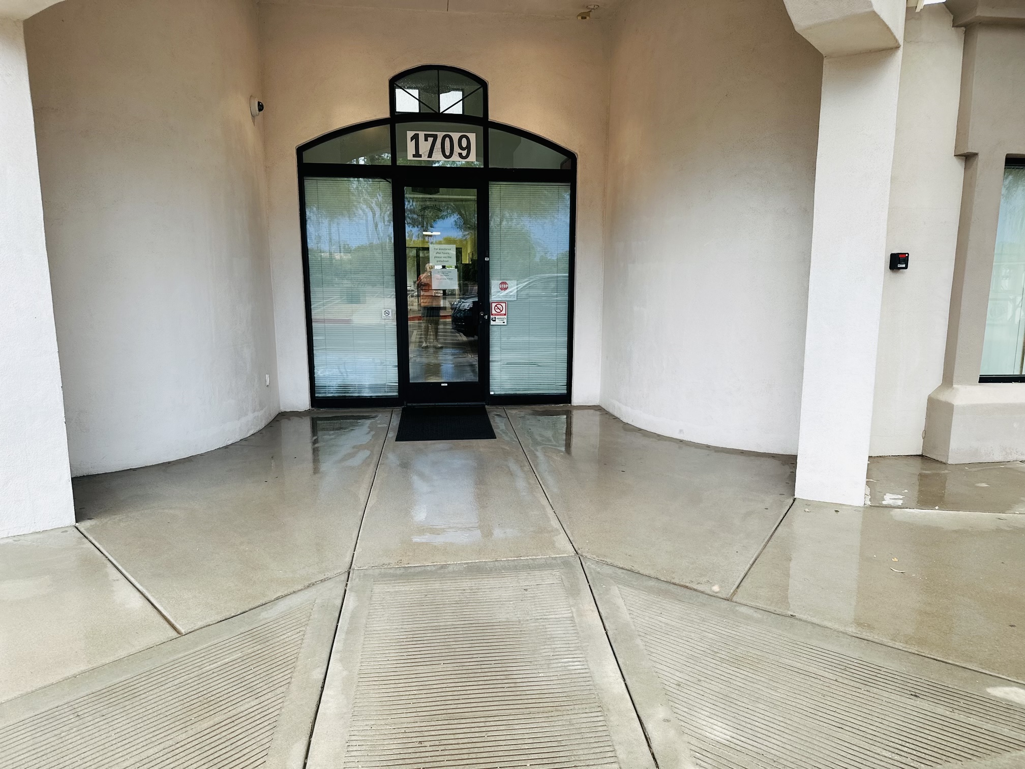 store front building washing